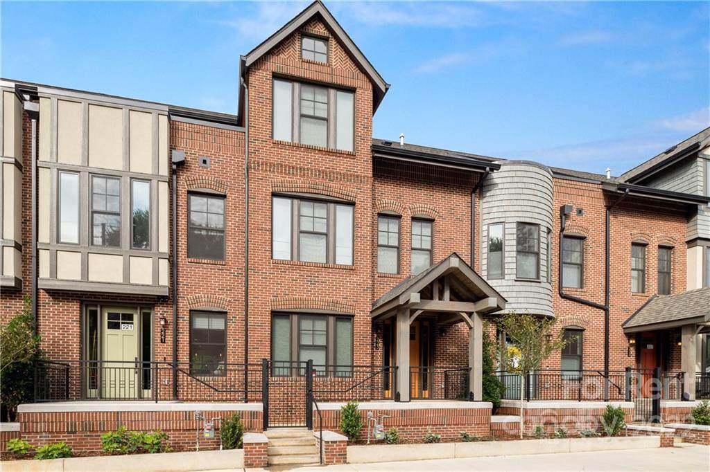 223 Broadway Street - Photo 1