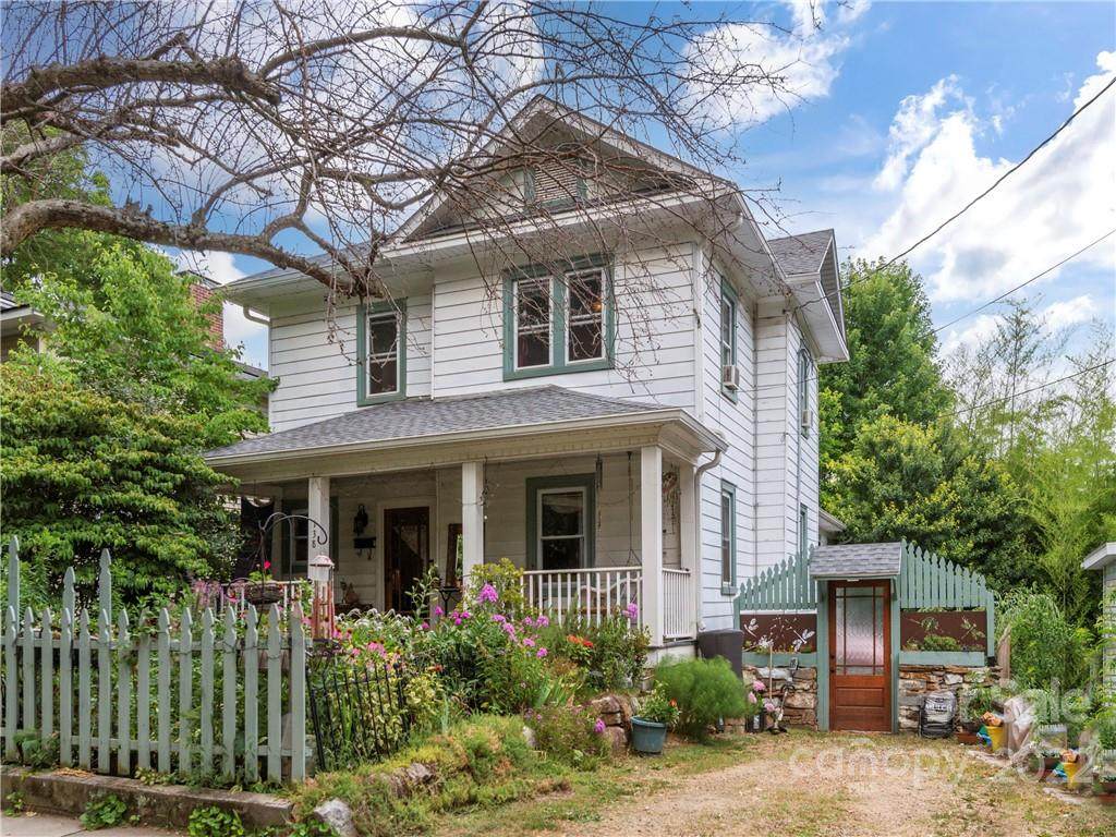 138 French Broad Avenue - Photo 1