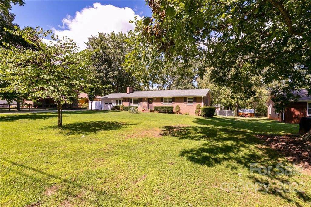 5744 Belle Avenue - Photo 1
