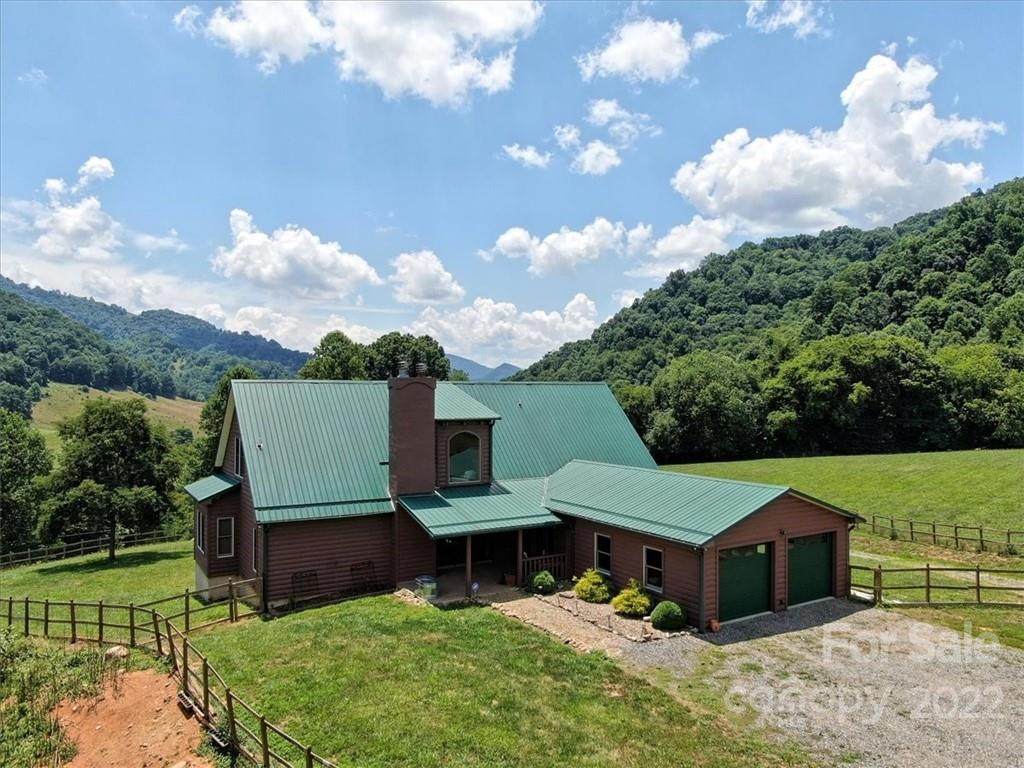 101 Trinity Drive - Photo 1