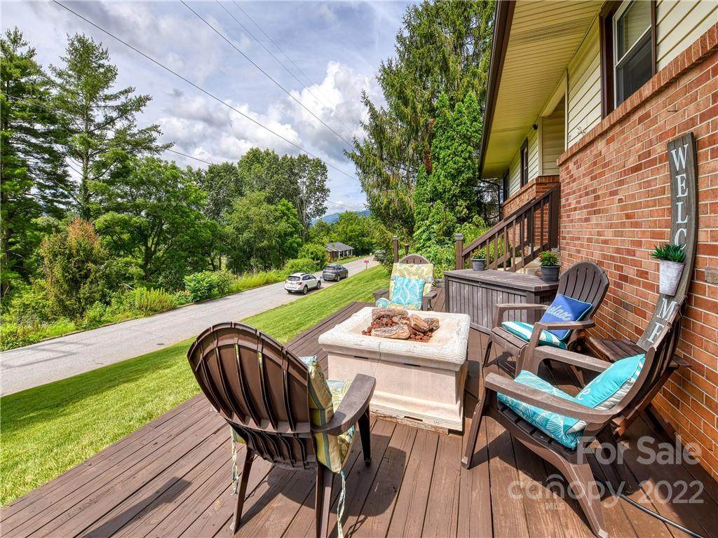 331 Haywood Drive - Photo 1
