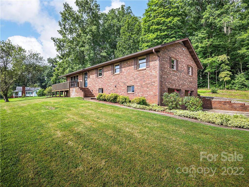 4 Greene View Road - Photo 1