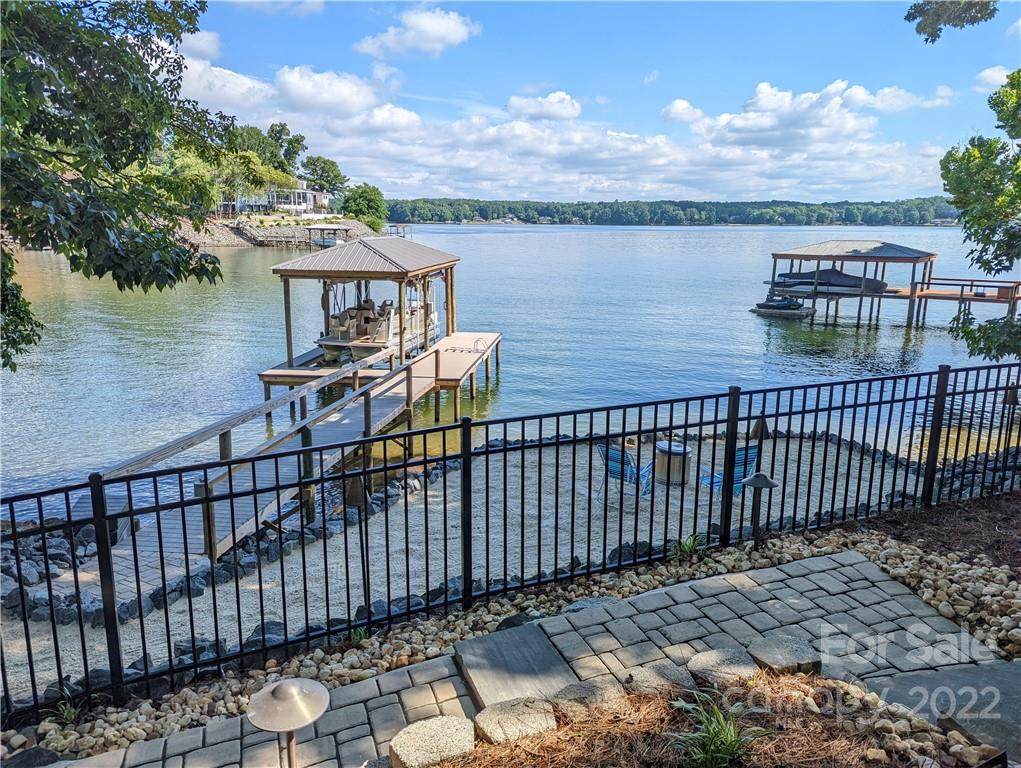 4027 Windward Drive - Photo 1