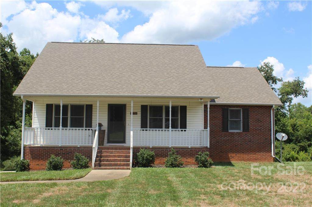 2617 Plantation Way - Photo 1