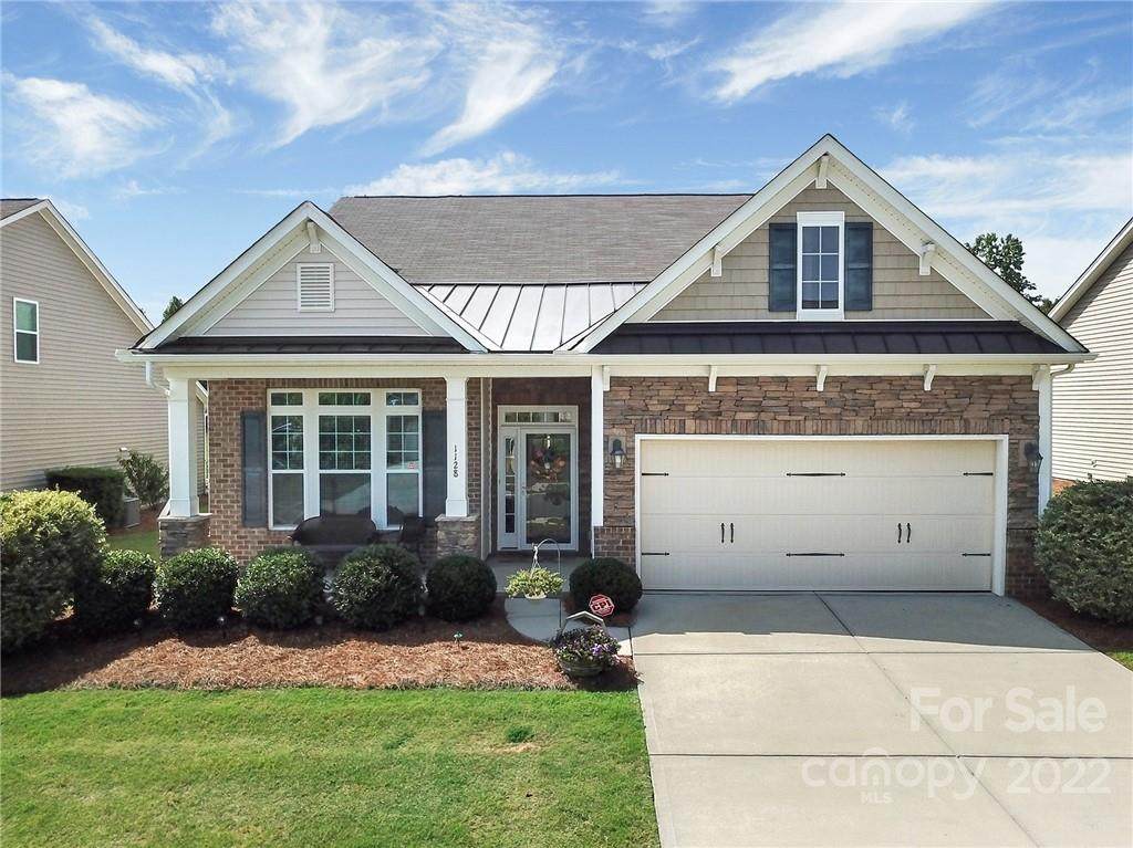 1128 Black Walnut Road - Photo 1