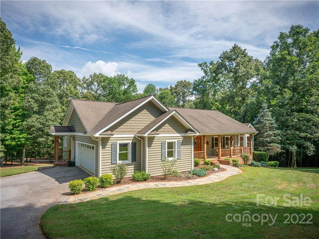 15 Alexander Crest Drive - Photo 1
