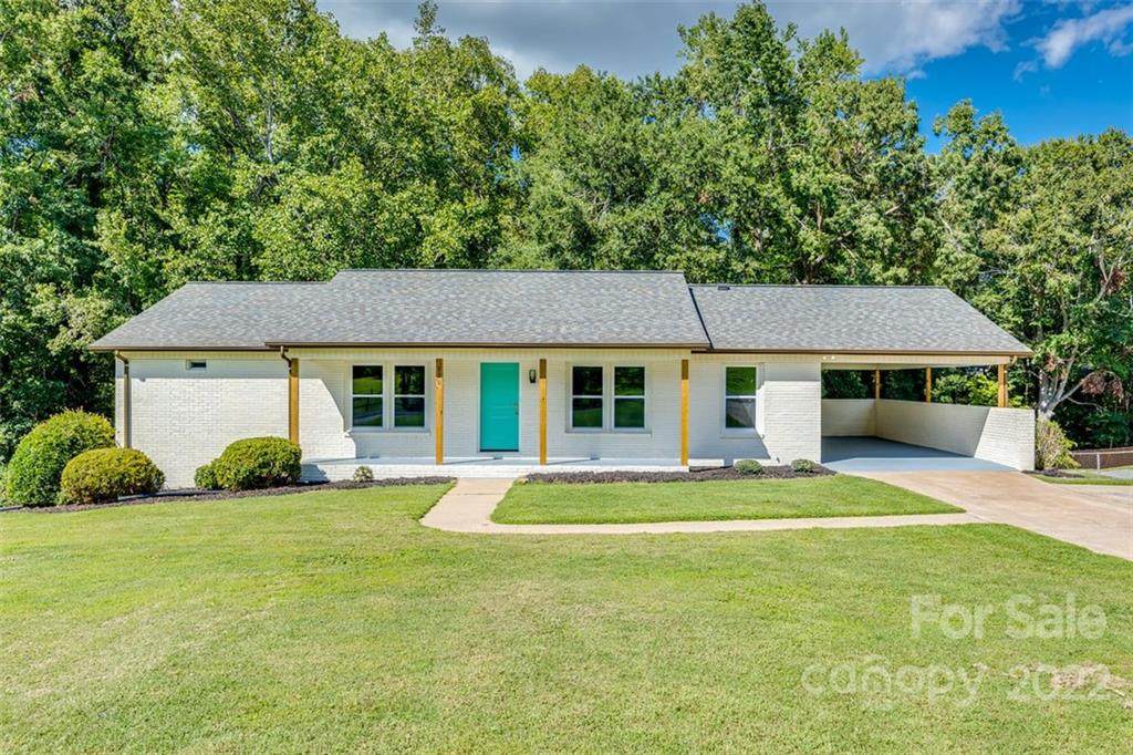 920 Surry Drive - Photo 1