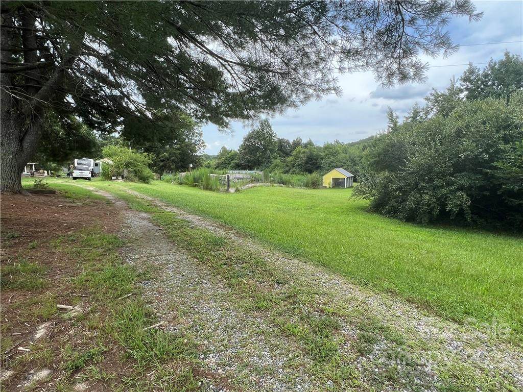 5963 Peniel Road - Photo 1