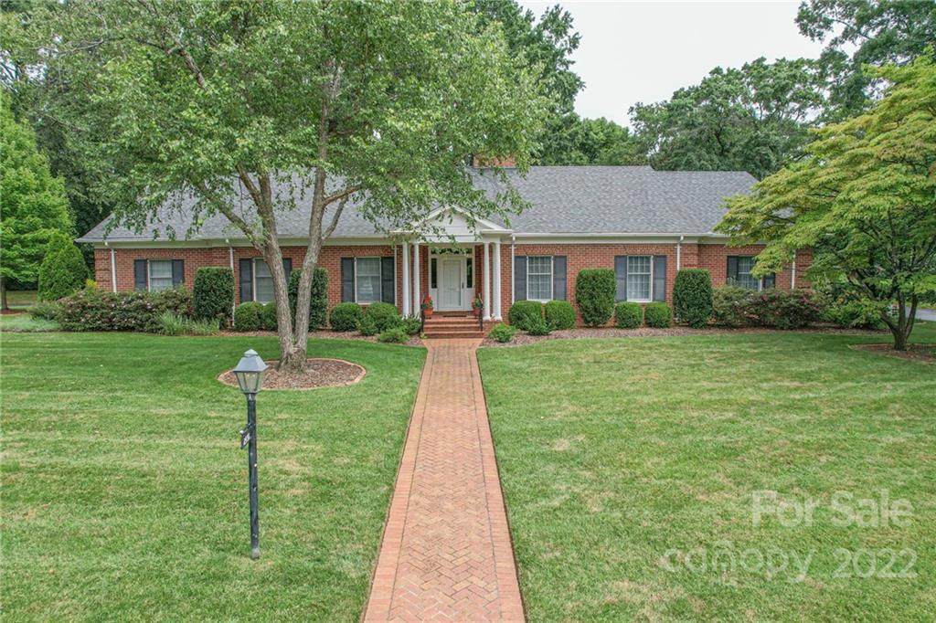 2436 Armstrong Circle - Photo 1