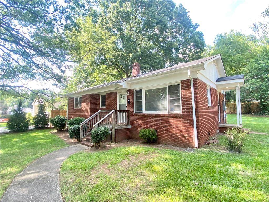 2809 Arnold Drive - Photo 1