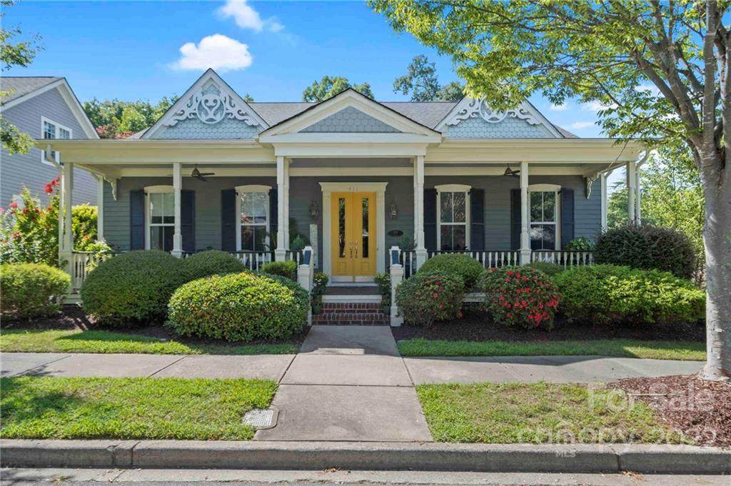 411 Conroy Avenue - Photo 1