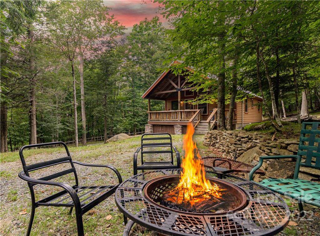 135 Staghorn Hollow Road - Photo 1