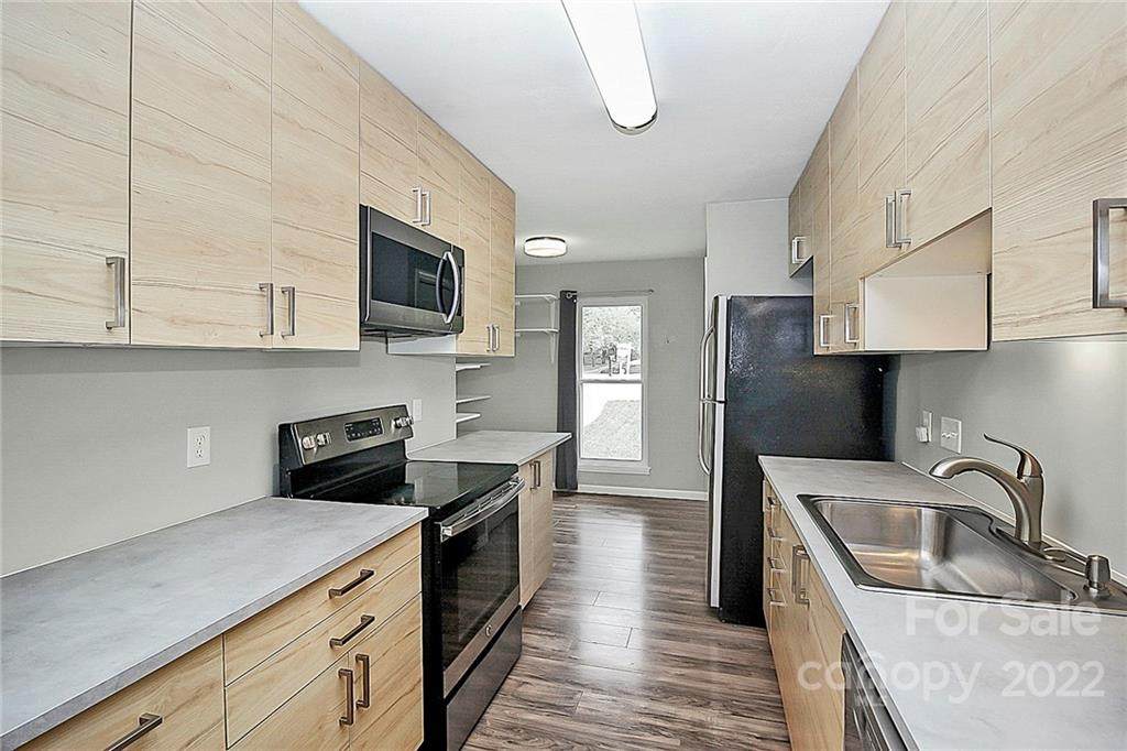 11434 Kingfisher Drive - Photo 1