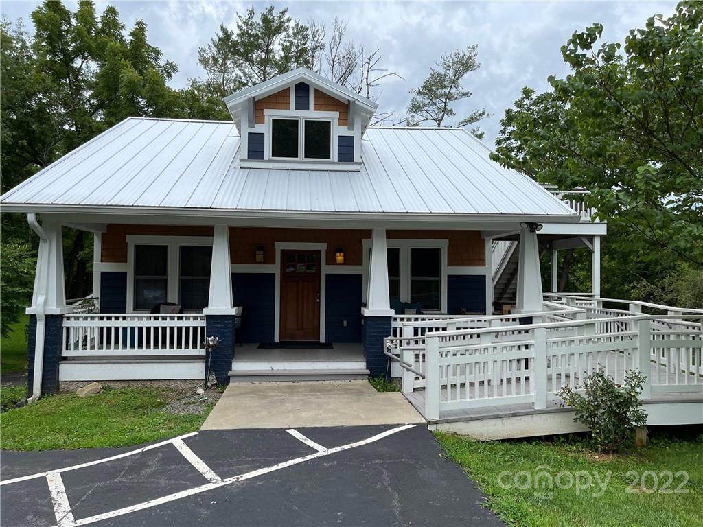 1327 Charlotte Highway - Photo 1
