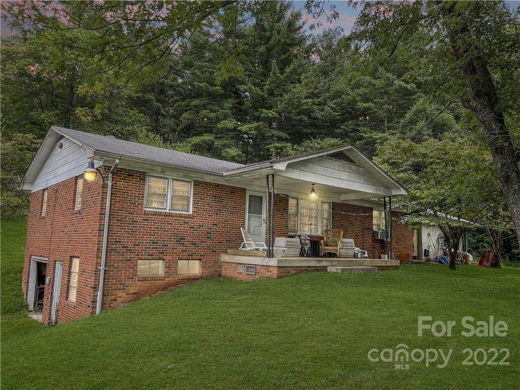 942 Hicks Chapel Loop - Photo 1