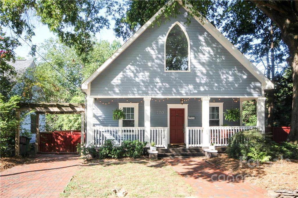 700 35th Street - Photo 1