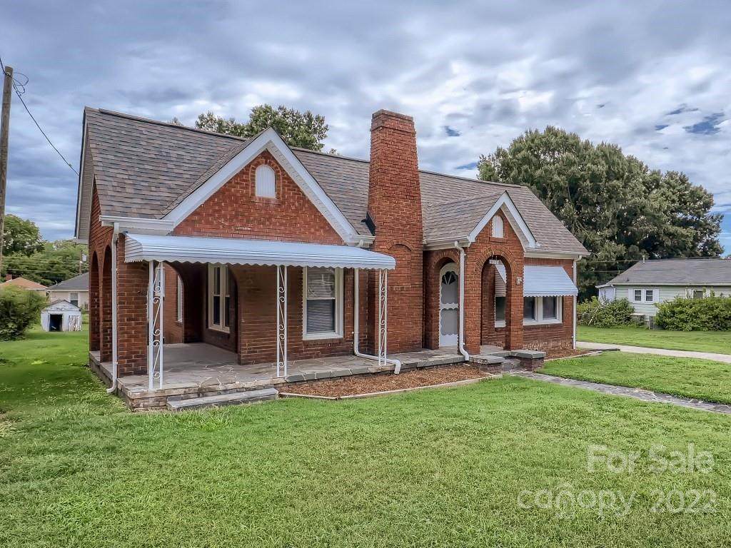 817 Ridge Avenue - Photo 1