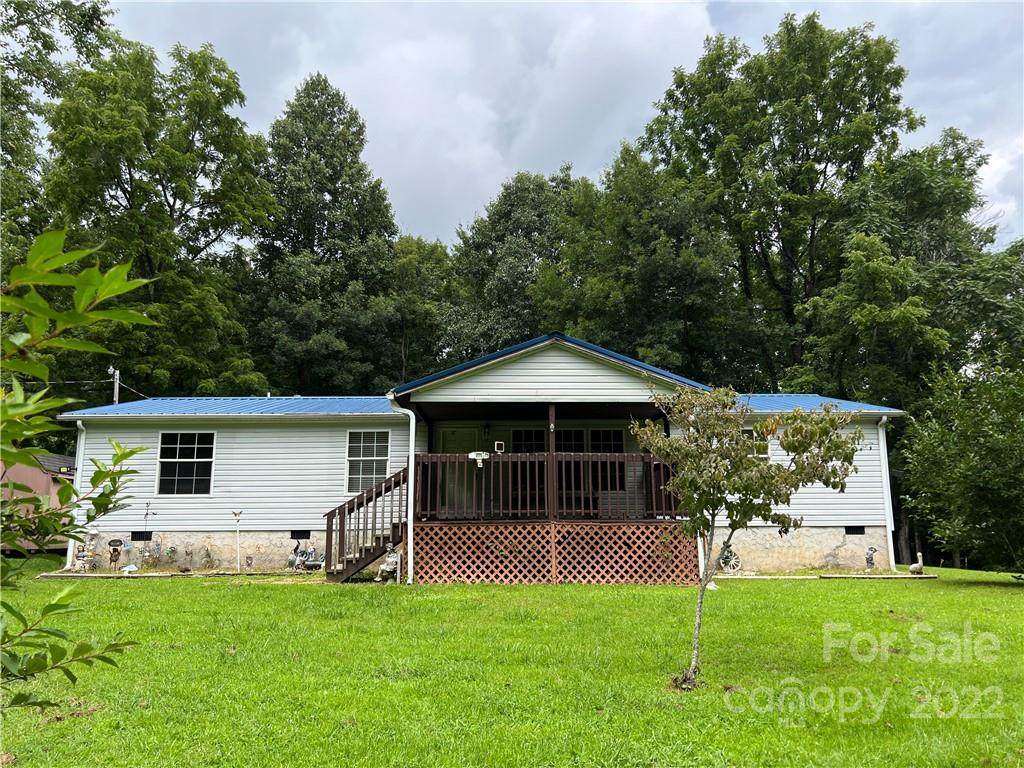 912 Bluff Mountain Road - Photo 1