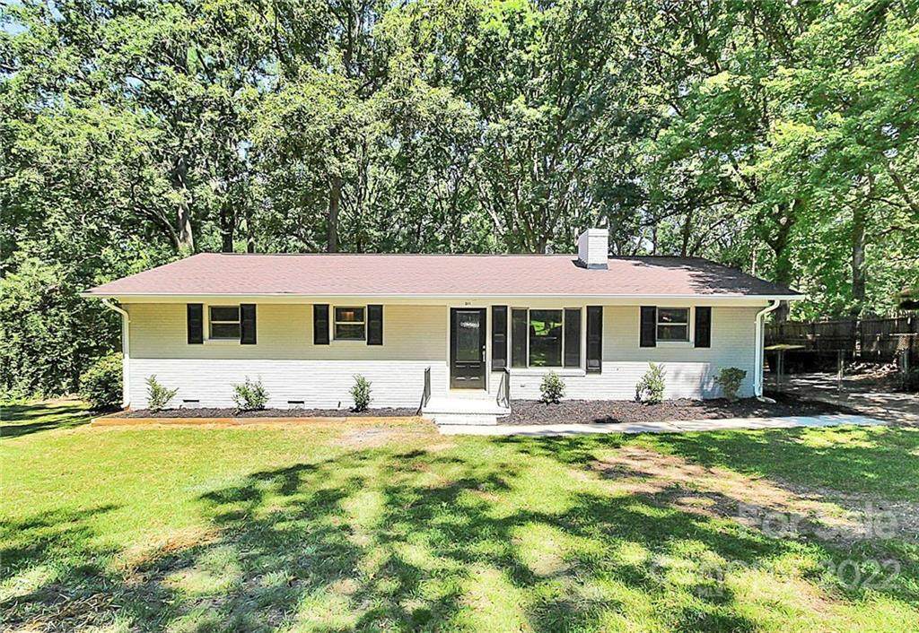 211 White Oak Lane - Photo 1
