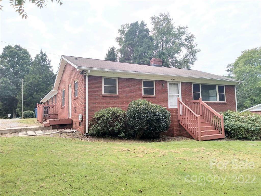 1057 12th Avenue - Photo 1