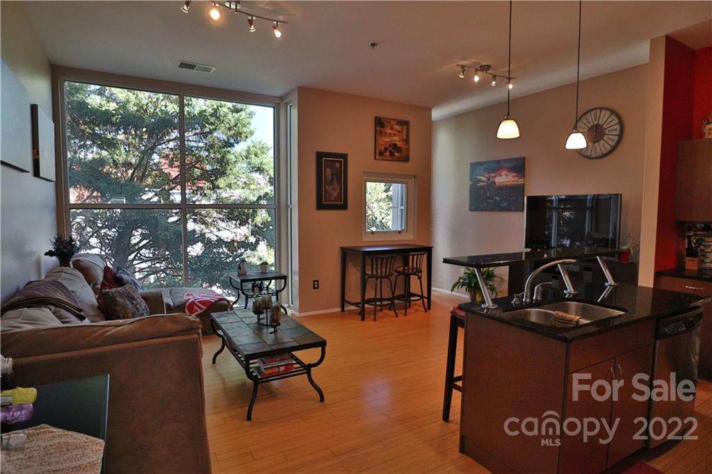 279 Mcdonald Avenue - Photo 1