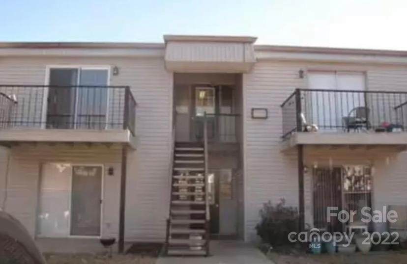 807 High Meadow Lane - Photo 1