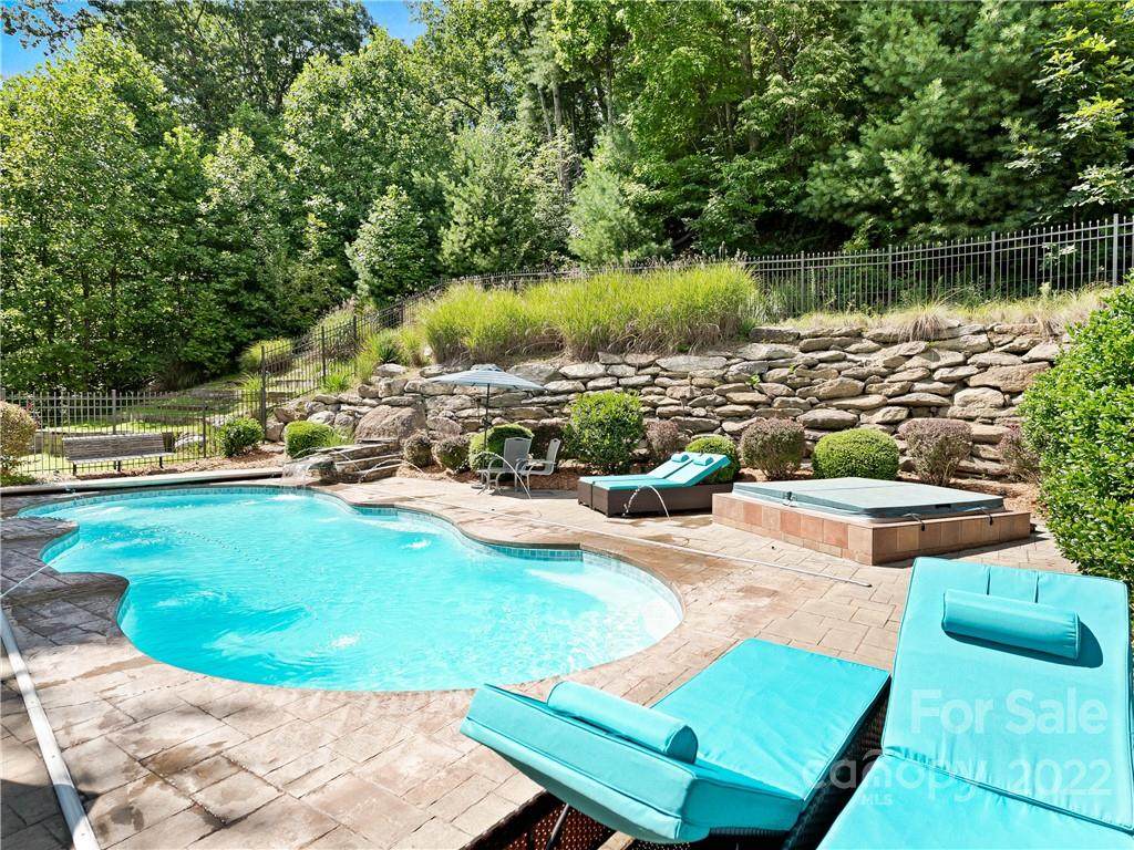 222 Mistletoe Trail - Photo 1