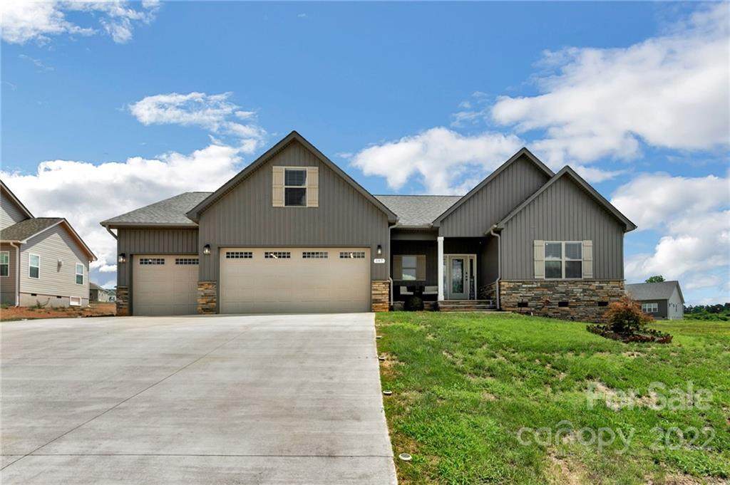 197 Staffordshire Drive - Photo 1