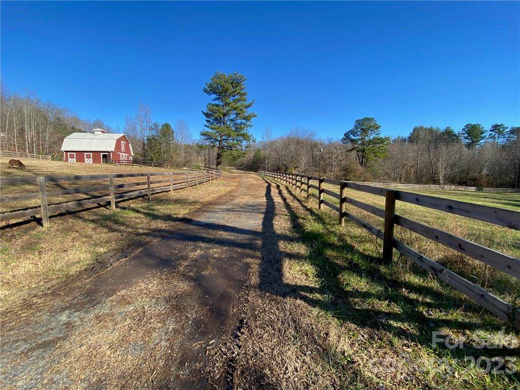 28 Windifred Drive - Photo 1