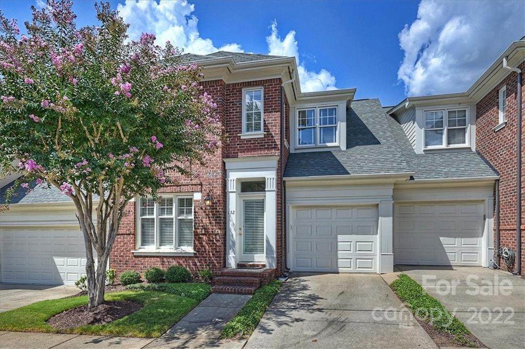132 Sloane Square Way - Photo 1