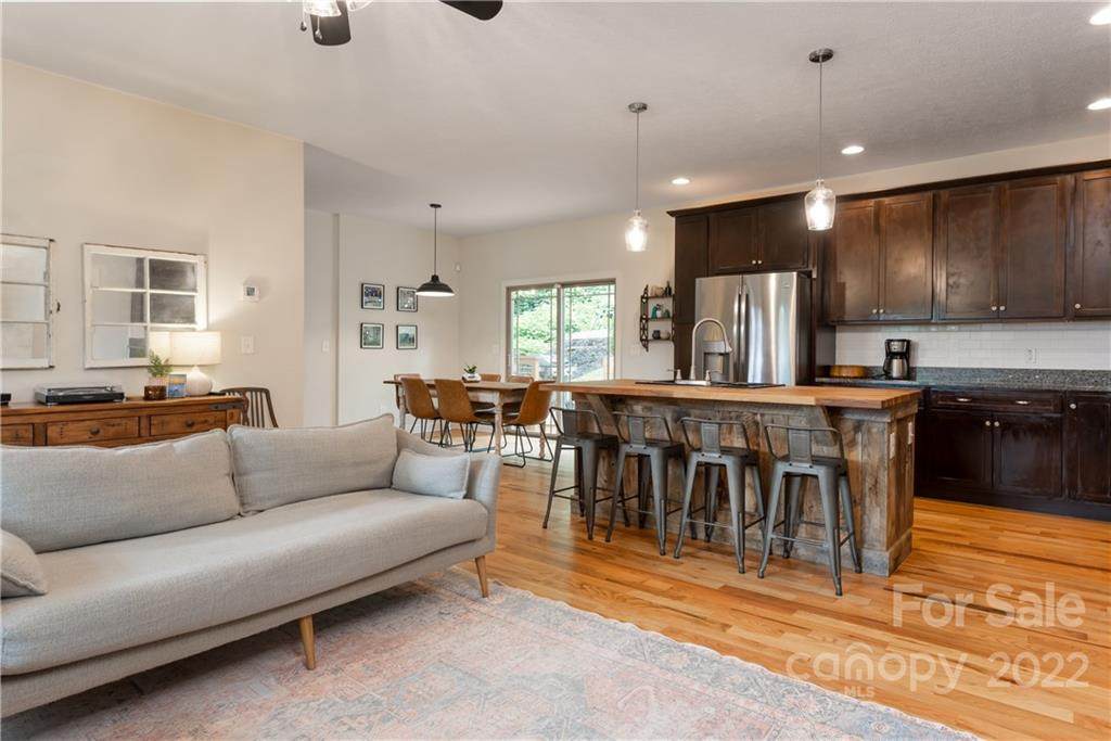 117 Caledonia Road - Photo 1