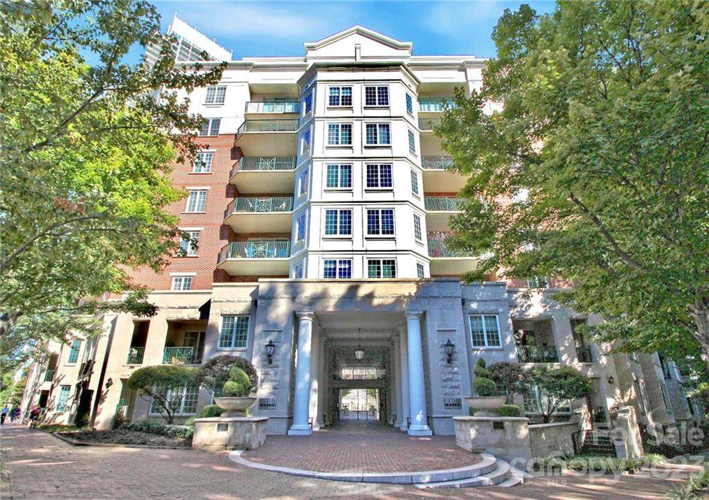 300 5th Street - Photo 1