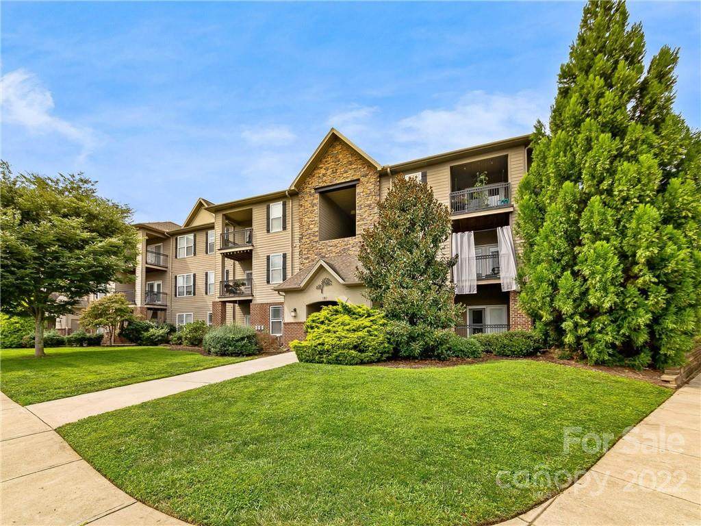181 Brickton Village Circle - Photo 1