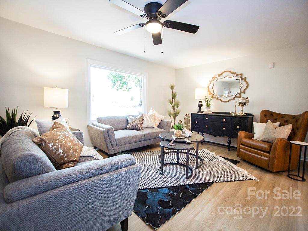 2823 Sparrow Springs Road - Photo 1