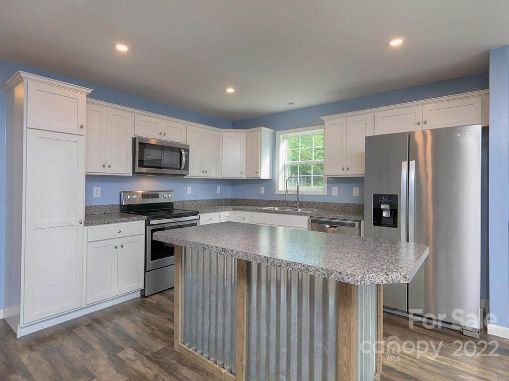 131 Whistling Pines Drive - Photo 1