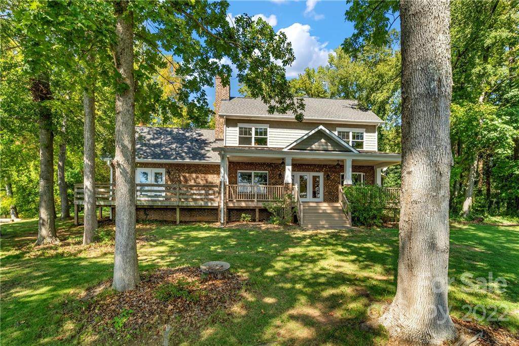 7012 Pine Moss Lane - Photo 1