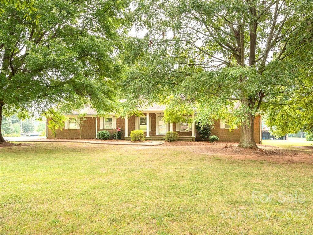 726 Cessna Road - Photo 1