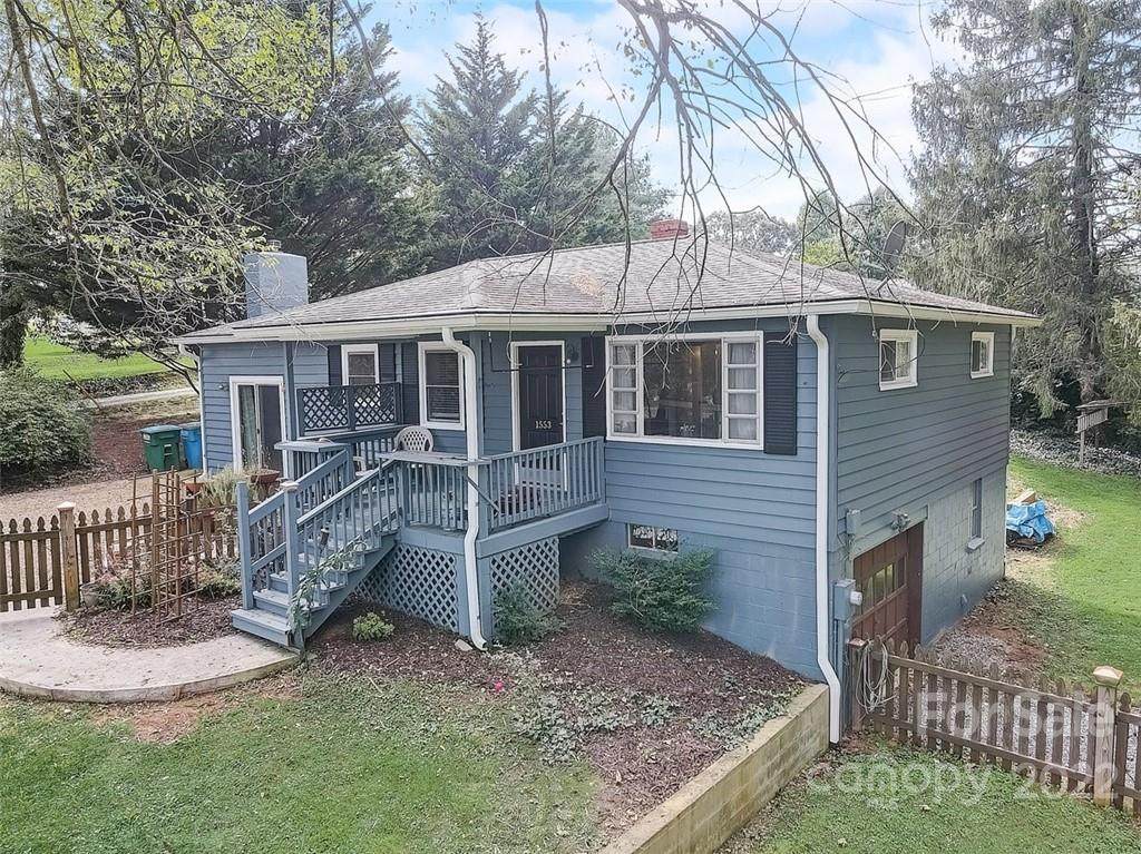 1553 Alexander Road - Photo 1