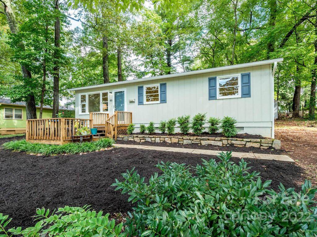 49 Harris Avenue - Photo 1