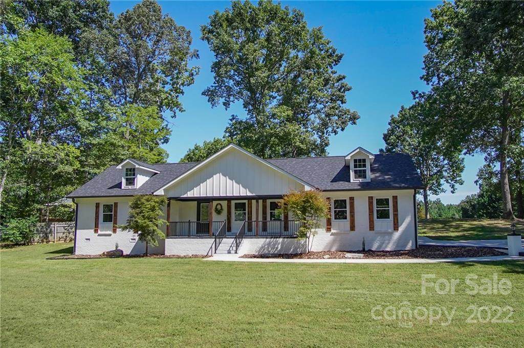 1809 Whispering Pines Road - Photo 1