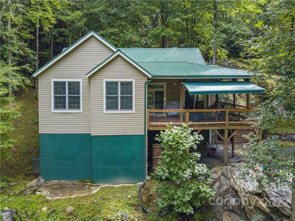 174 Smoky Hollow Drive - Photo 1