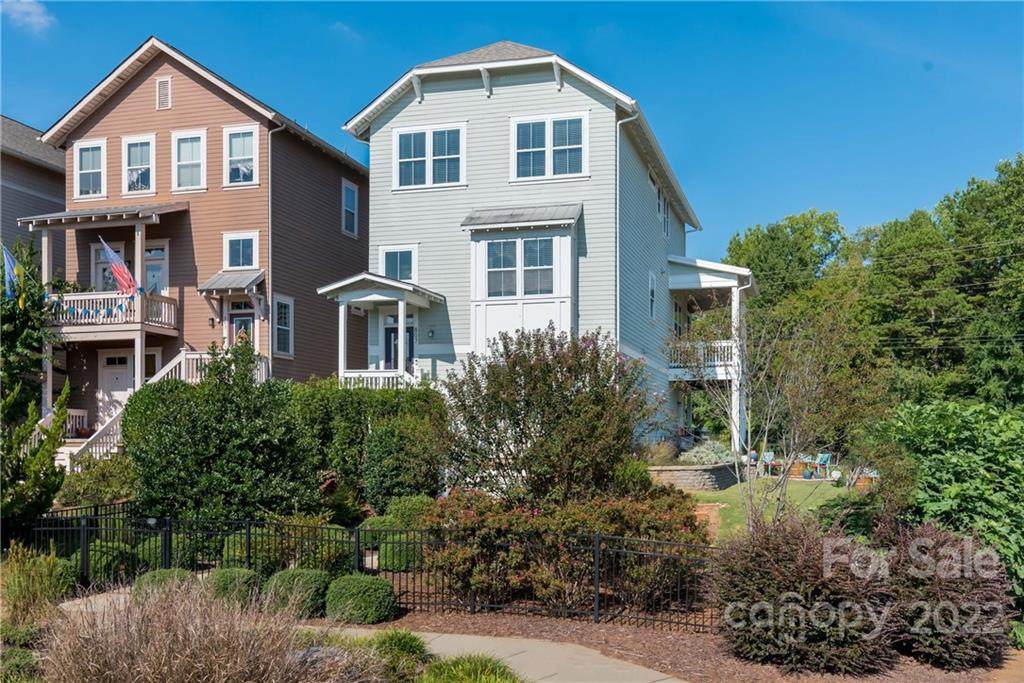 807 Herrons Ferry Road - Photo 1