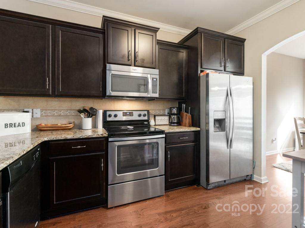 4812 Tradd Circle - Photo 1