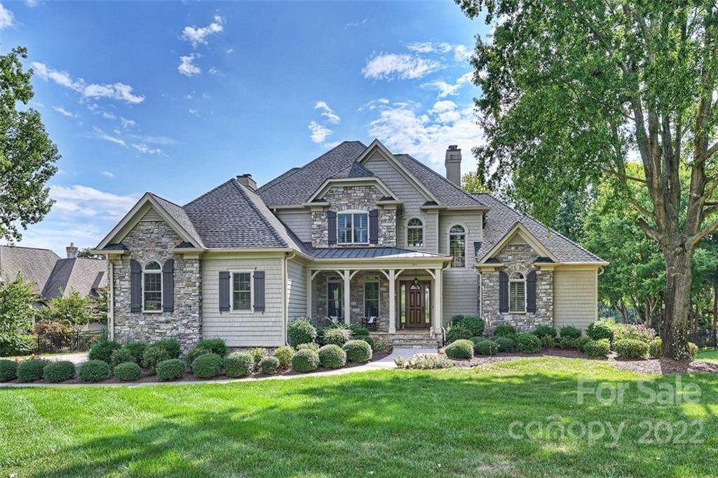 200 Cape Cod Way - Photo 1