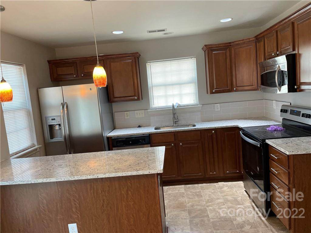 1421 Killashee Court - Photo 1