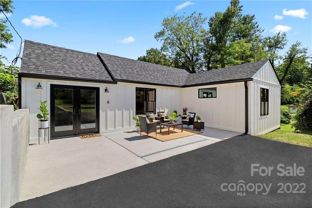 20 Broadview Avenue - Photo 1