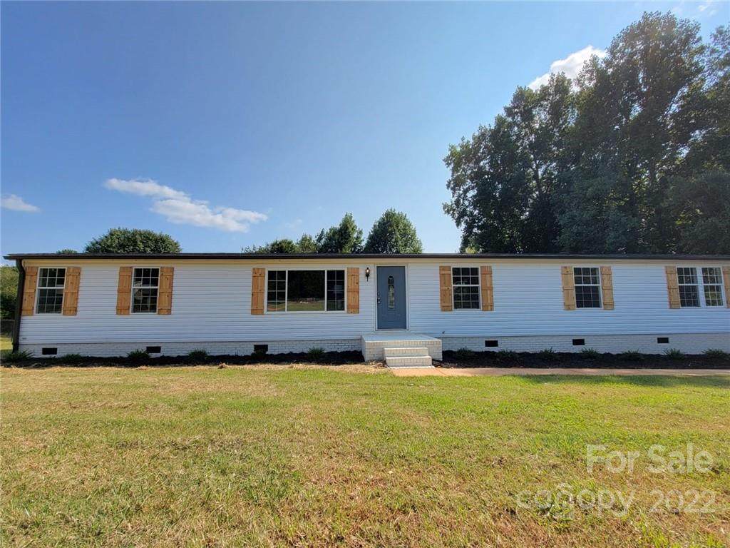 171 Village Point Drive - Photo 1