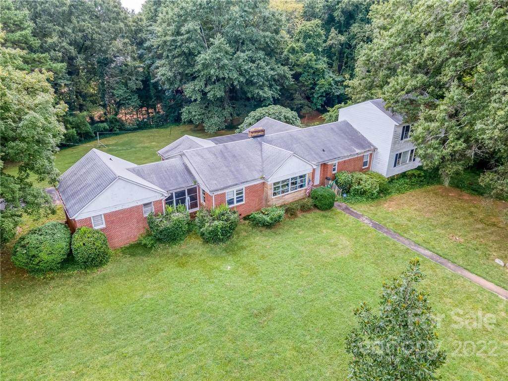 5140 Sardis Road - Photo 1