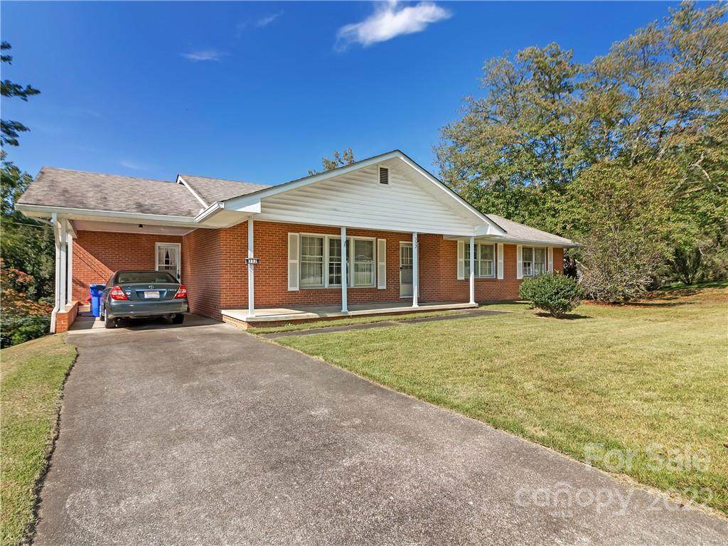 332 Wilson Drive - Photo 1