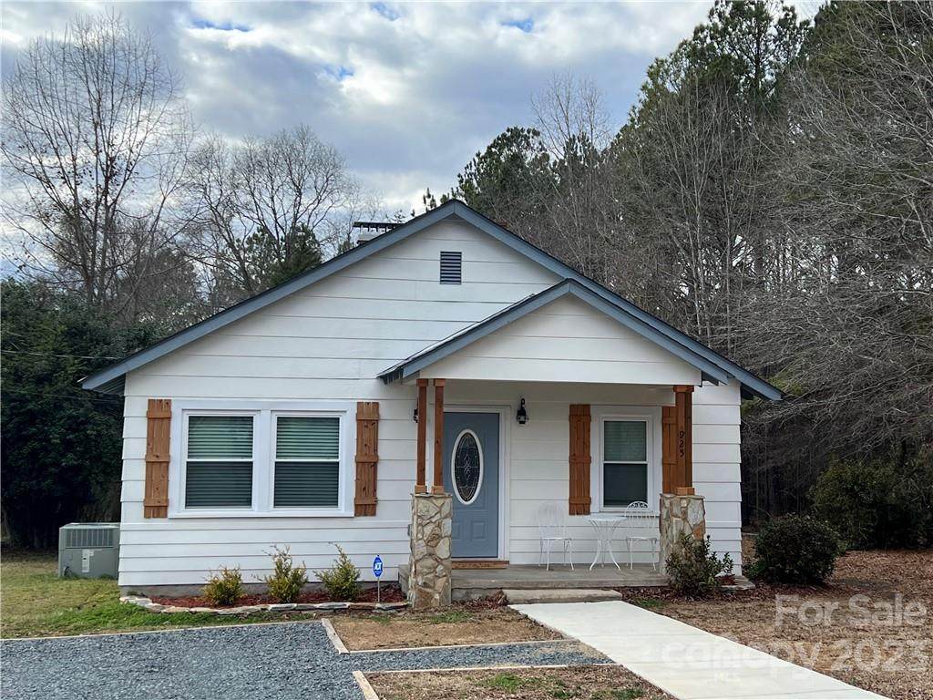 925 Roosevelt Street - Photo 1